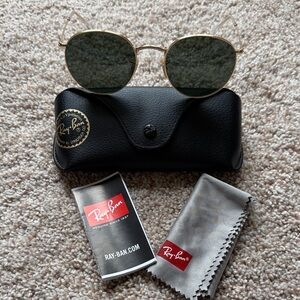 Unisex Ray-Ban Gold Frame Sunglasses with Black Case